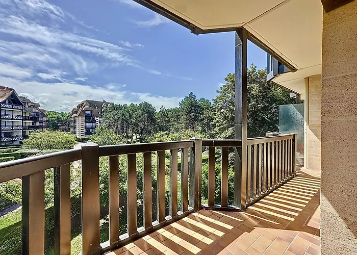 Armand Yourhosthelper Апартаменты *