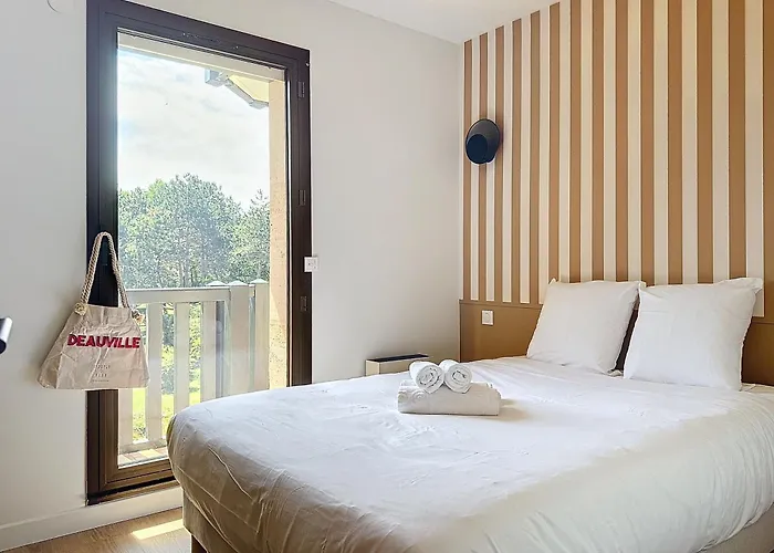 Armand Yourhosthelper *